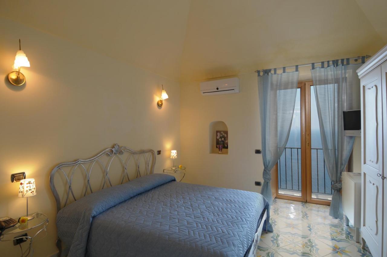 Terrazza Di Rosa - Sea View Villa Praiano Luaran gambar