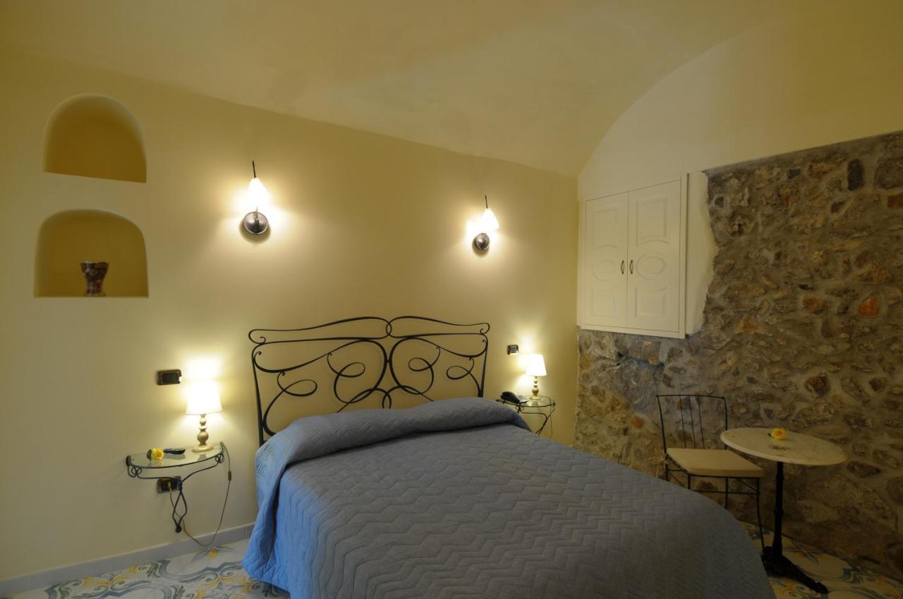 Terrazza Di Rosa - Sea View Villa Praiano Luaran gambar